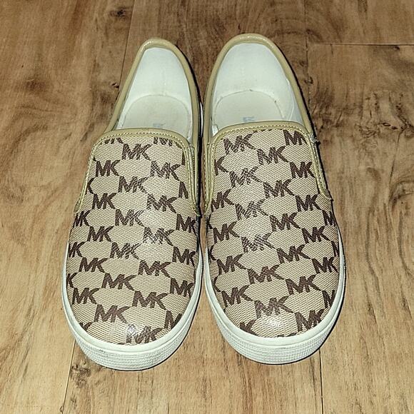 Michael Kors shoes - Picture 2 of 5